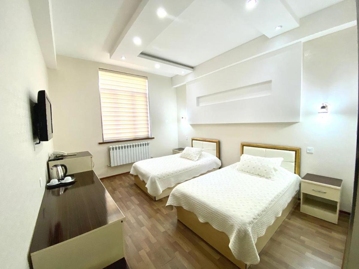 Cinema Boutique Hotel กันจา ภายนอก รูปภาพ