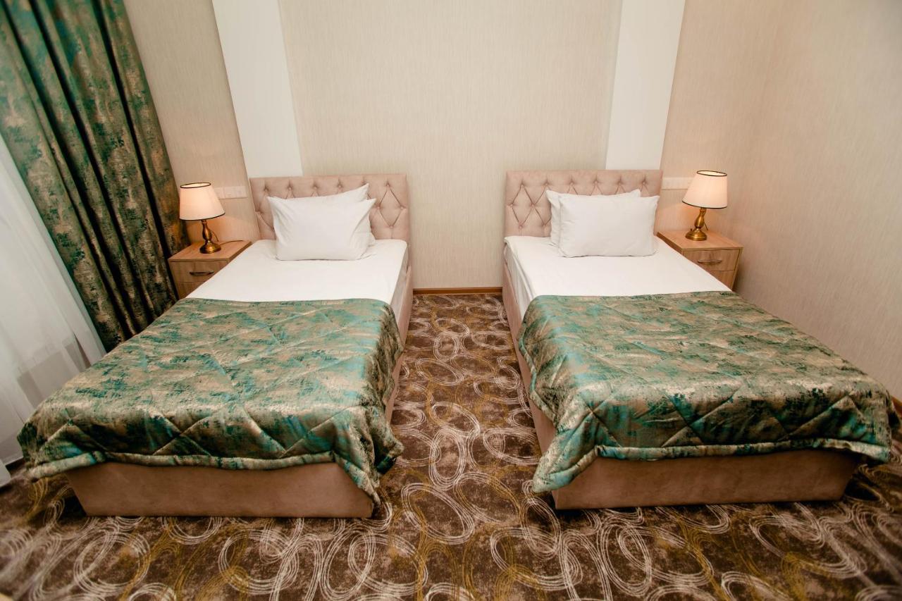 Cinema Boutique Hotel กันจา ภายนอก รูปภาพ