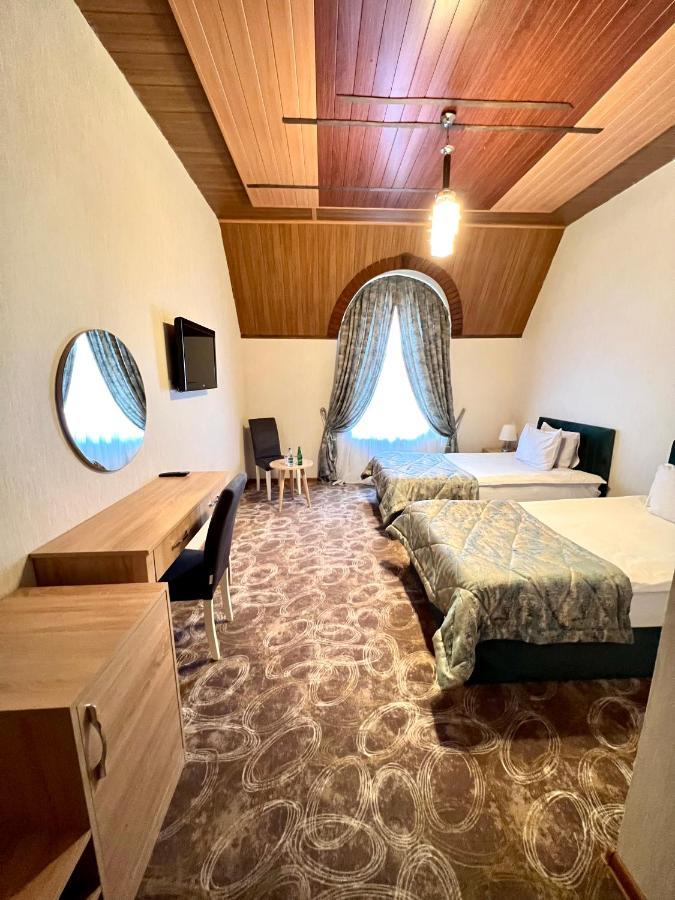 Cinema Boutique Hotel กันจา ภายนอก รูปภาพ