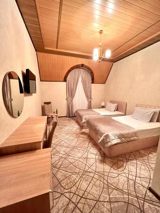 Cinema Boutique Hotel กันจา ภายนอก รูปภาพ