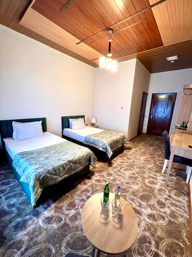 Cinema Boutique Hotel กันจา ภายนอก รูปภาพ