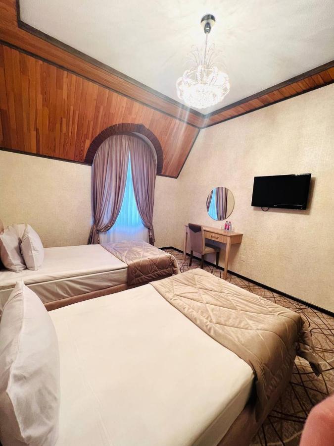 Cinema Boutique Hotel กันจา ภายนอก รูปภาพ