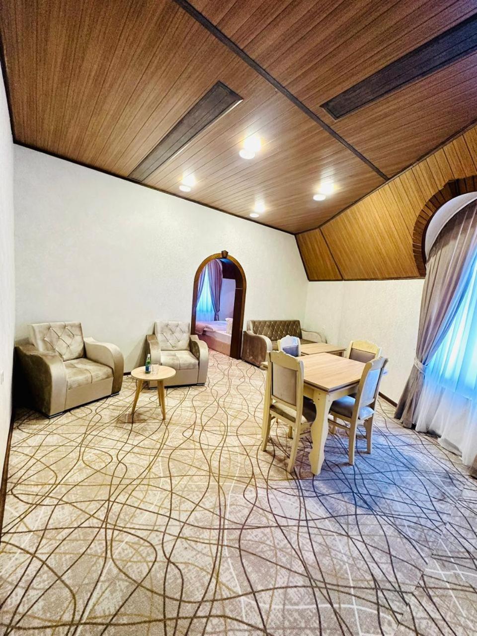 Cinema Boutique Hotel กันจา ภายนอก รูปภาพ