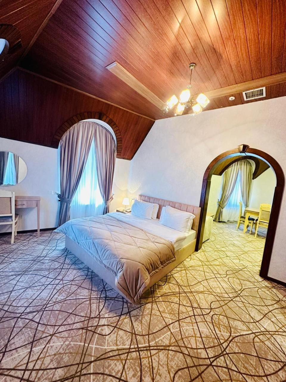 Cinema Boutique Hotel กันจา ภายนอก รูปภาพ