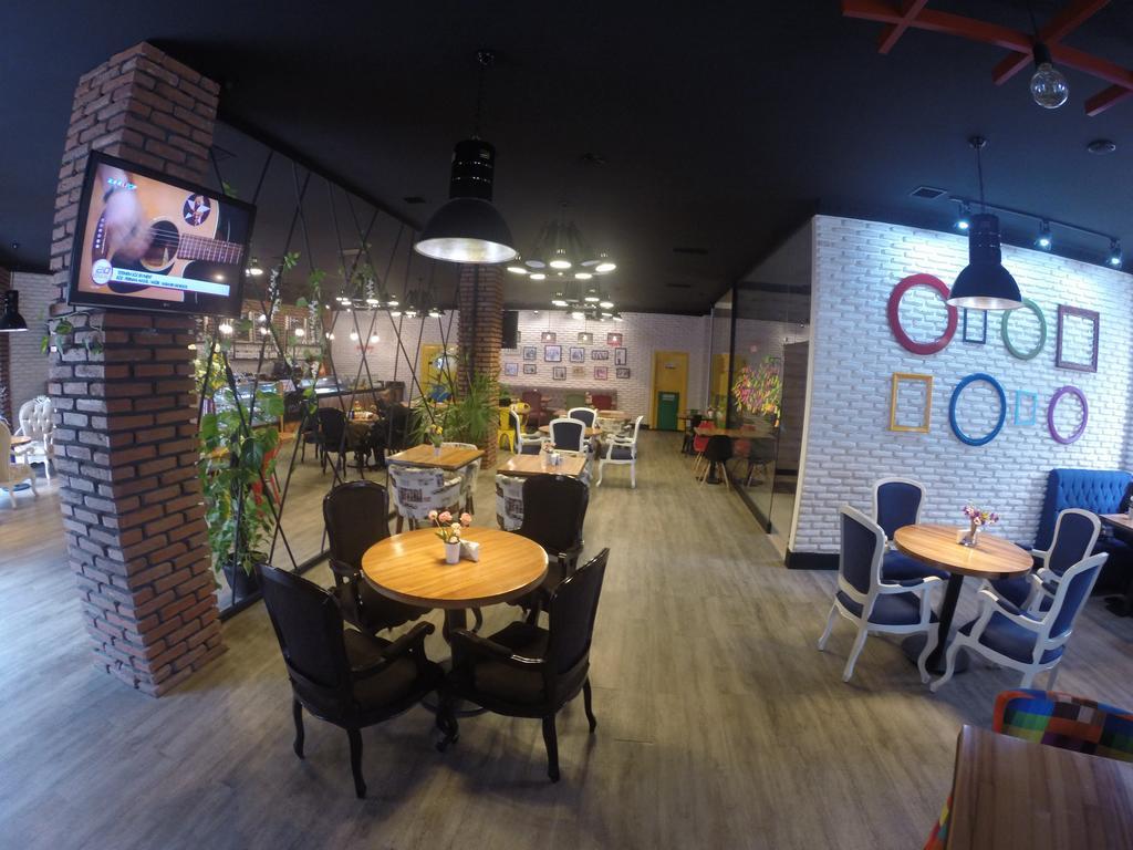 Cinema Boutique Hotel กันจา ภายนอก รูปภาพ